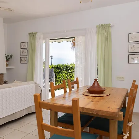 Сasa de vacaciones Baconer - Casa En Con Jardín Privado Y Acceso Directo Al Mar - Deltavacaciones *