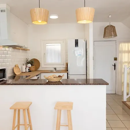 Baconer - Casa En Con Jardin Privado Y Acceso Directo Al Mar - Deltavacaciones * L'Ampolla